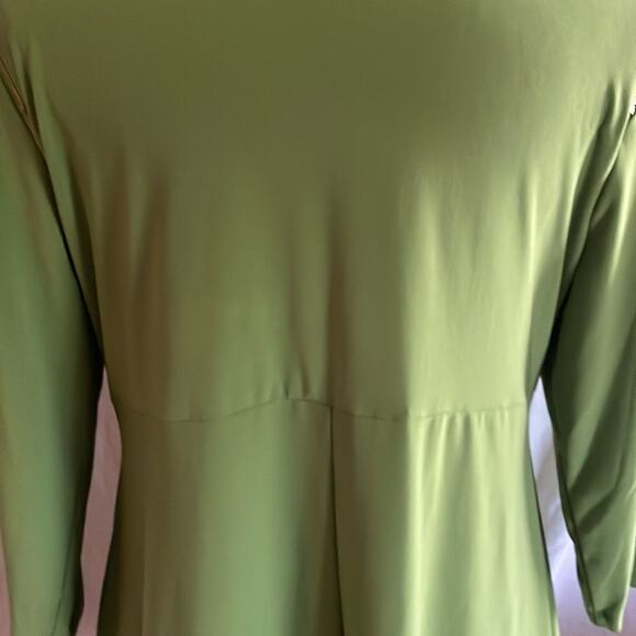Women’s Chaus of NY XL top Green w/Gold Zipper Shoulder Accent V Neckline Roomy - Picture 5 of 7
